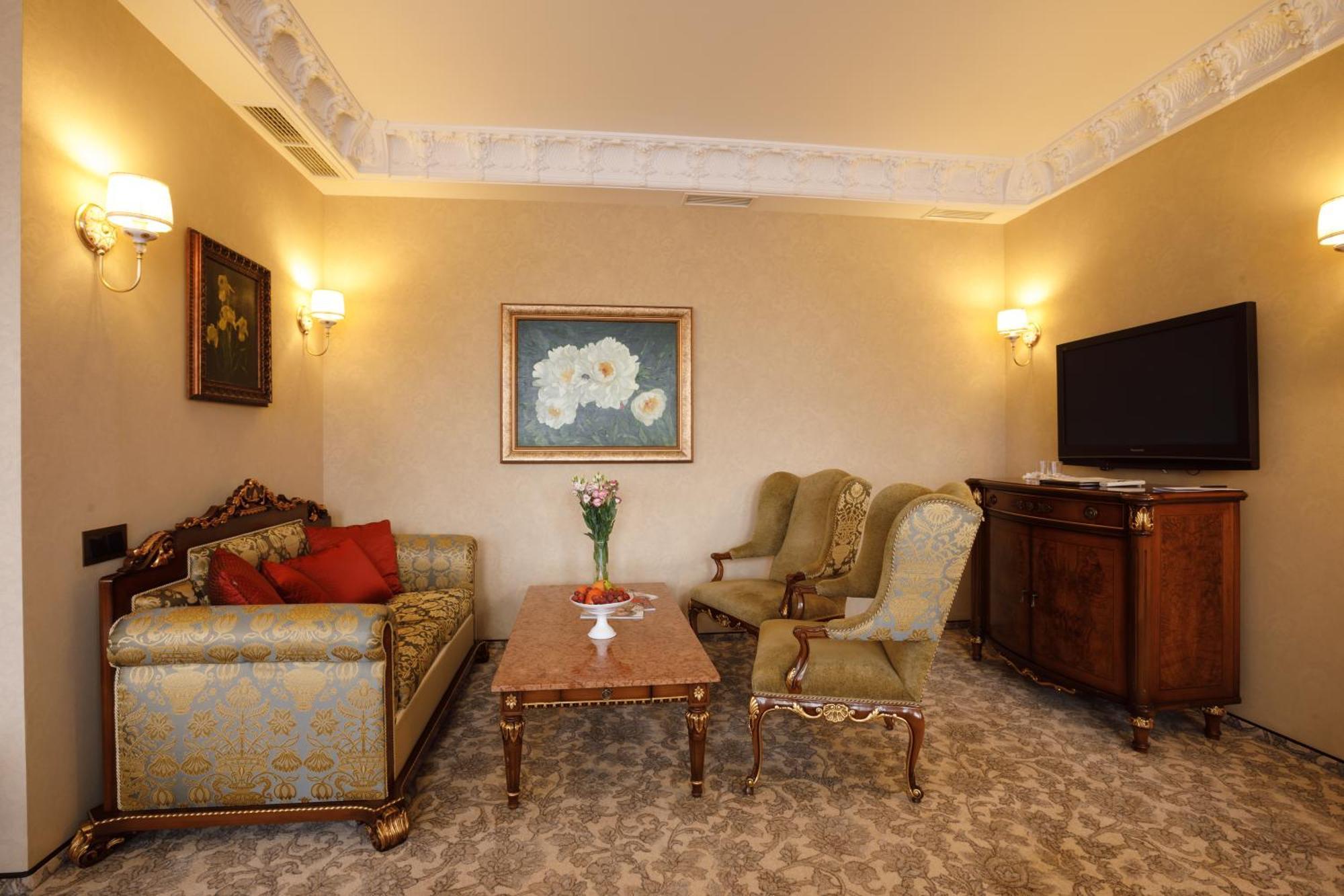 Axelhof Boutique Hotel دنيبروبيتروفسك المظهر الخارجي الصورة