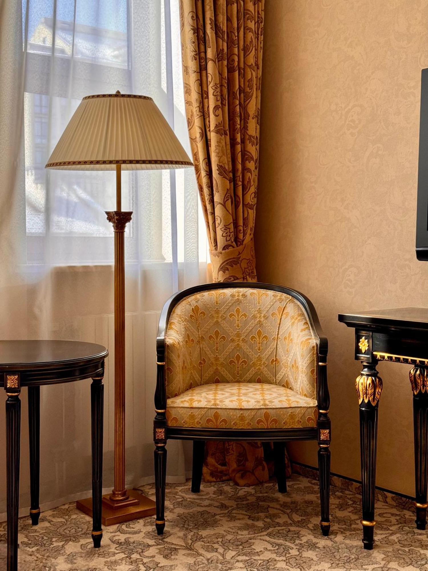 Axelhof Boutique Hotel دنيبروبيتروفسك المظهر الخارجي الصورة