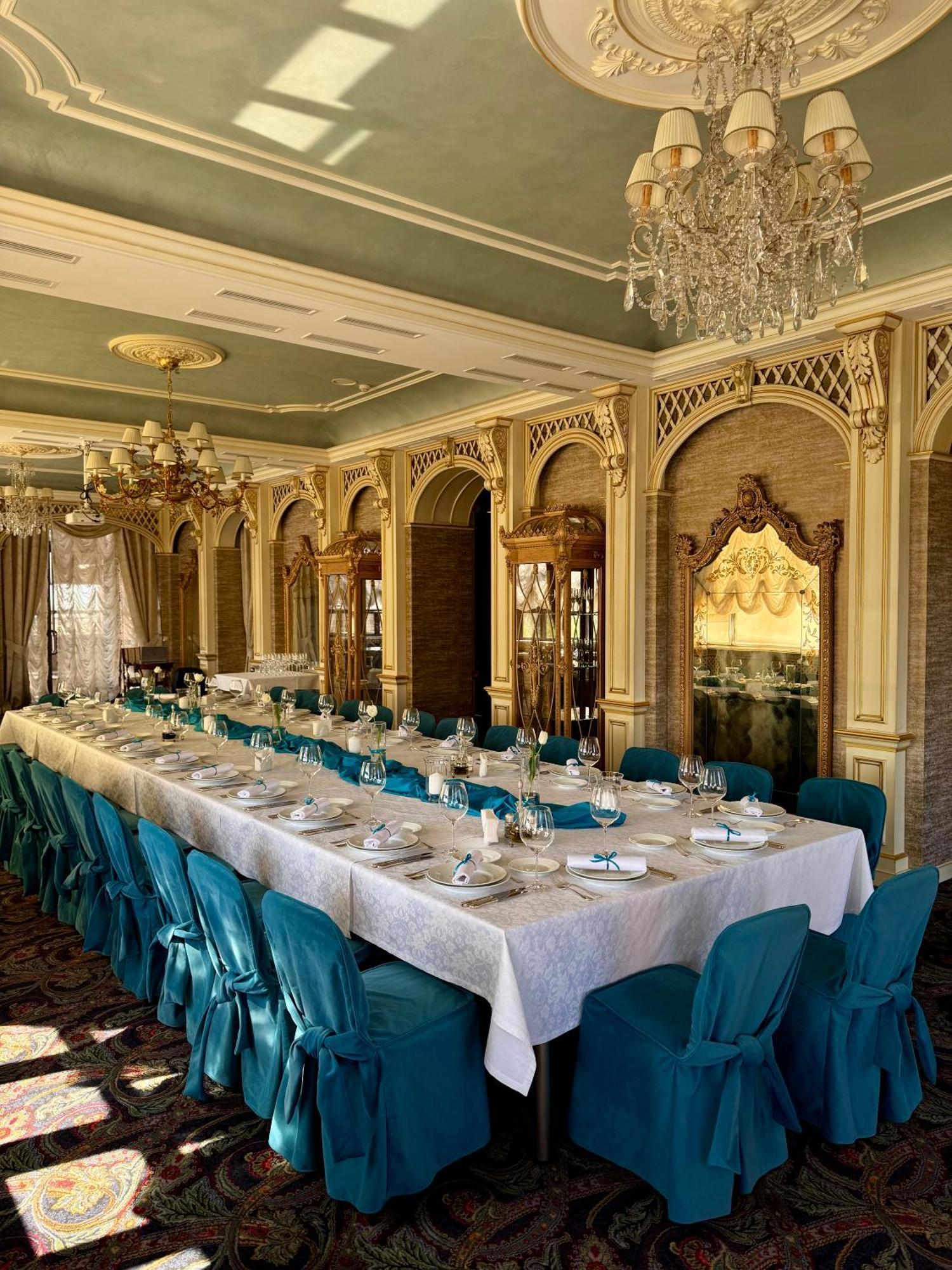 Axelhof Boutique Hotel دنيبروبيتروفسك المظهر الخارجي الصورة