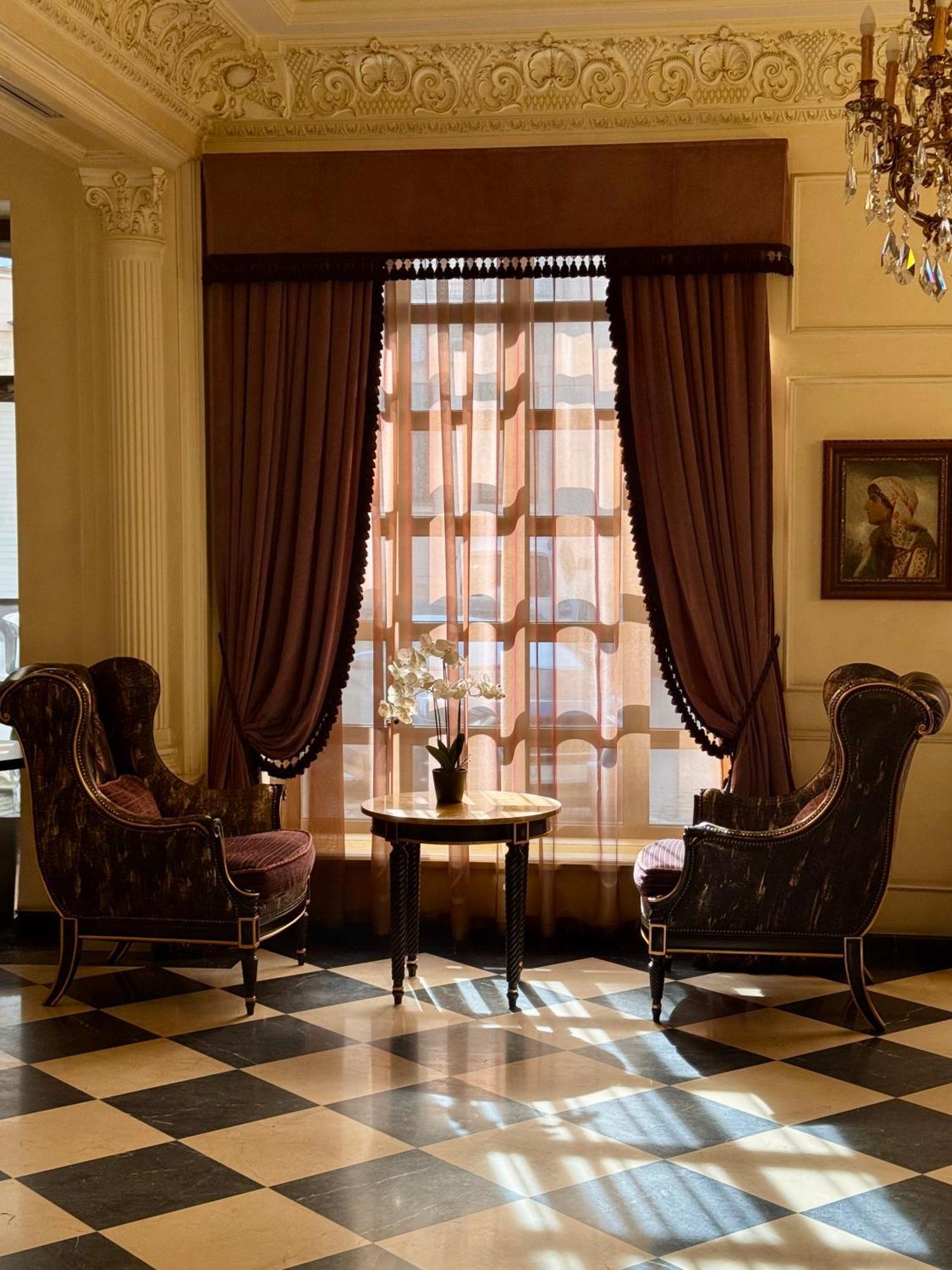 Axelhof Boutique Hotel دنيبروبيتروفسك المظهر الخارجي الصورة