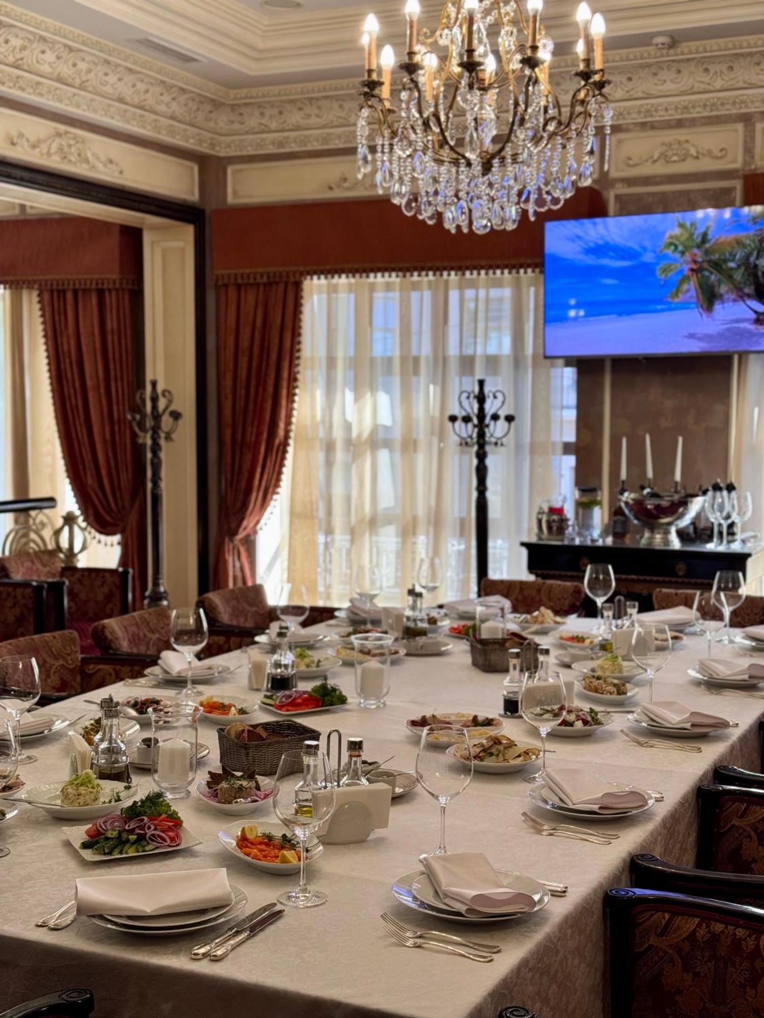 Axelhof Boutique Hotel دنيبروبيتروفسك المظهر الخارجي الصورة